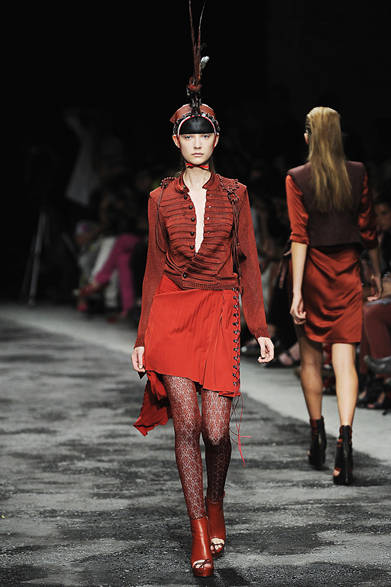 <strong>A.F.VANDEVORST｜A.F.ヴァンデヴォースト</strong>　2012年春夏コレクション速報