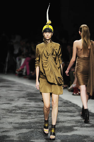 <strong>A.F.VANDEVORST｜A.F.ヴァンデヴォースト</strong>　2012年春夏コレクション速報