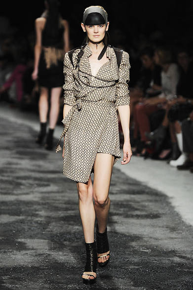 <strong>A.F.VANDEVORST｜A.F.ヴァンデヴォースト</strong>　2012年春夏コレクション速報