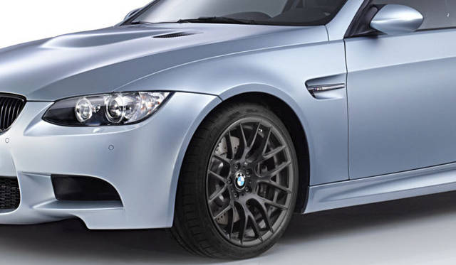 <strong>BMW M3 Frozen Silver Edition｜ビー・エム・ダブリュー M3 フローズン・シルバー・エディション</strong>