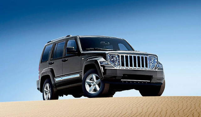 <strong>Jeep Cherokee Sport Cross｜ジープ チェロキー スポーツクロス</strong>