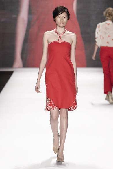 <strong>VIVIENNE TAM｜ヴィヴィアン タム</strong>　2012年春夏コレクション速報