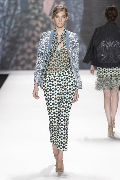 <strong>VIVIENNE TAM｜ヴィヴィアン タム</strong>　2012年春夏コレクション速報