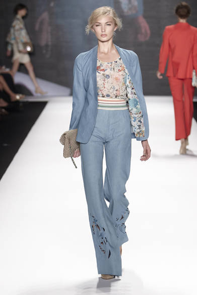 <strong>VIVIENNE TAM｜ヴィヴィアン タム</strong>　2012年春夏コレクション速報