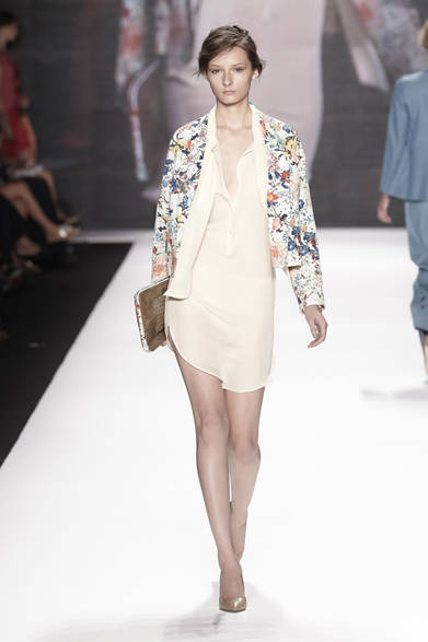 <strong>VIVIENNE TAM｜ヴィヴィアン タム</strong>　2012年春夏コレクション速報