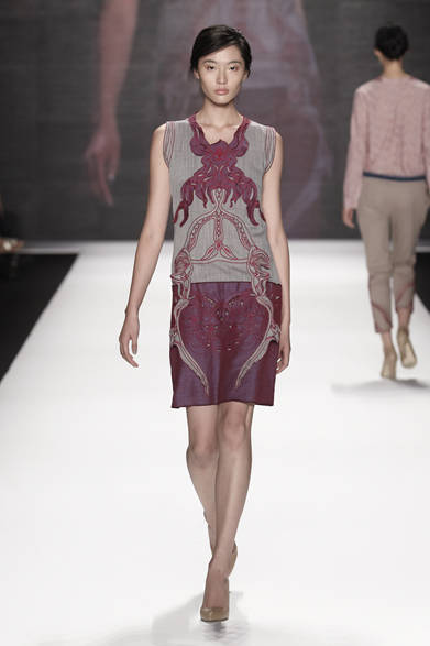 <strong>VIVIENNE TAM｜ヴィヴィアン タム</strong>　2012年春夏コレクション速報