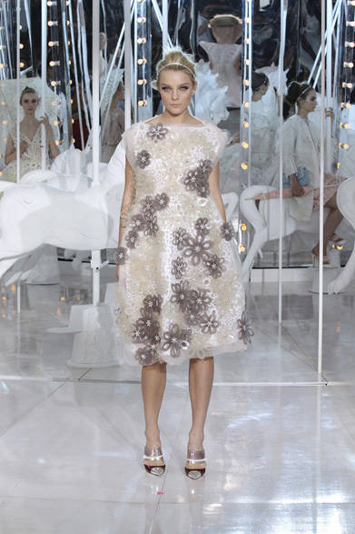 <strong>LOUIS VUITTON｜ルイ・ヴィトン</strong>　2012年春夏コレクション速報