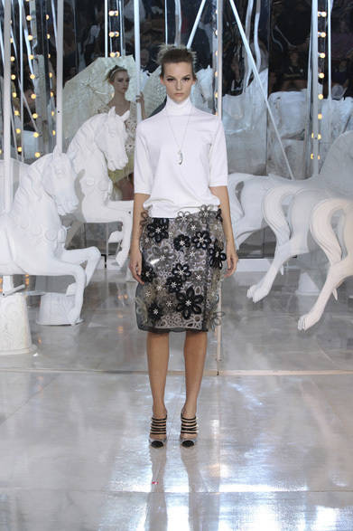 <strong>LOUIS VUITTON｜ルイ・ヴィトン</strong>　2012年春夏コレクション速報