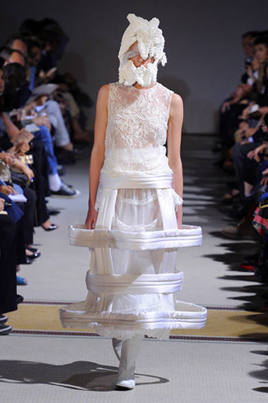 <strong>COMME des GARÇONS｜コム・デ・ギャルソン</strong>　2012年春夏コレクション速報！