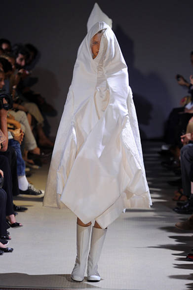 <strong>COMME des GARÇONS｜コム・デ・ギャルソン</strong>　2012年春夏コレクション速報！