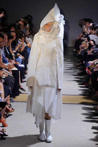 <strong>COMME des GARÇONS｜コム・デ・ギャルソン</strong>　2012年春夏コレクション速報！