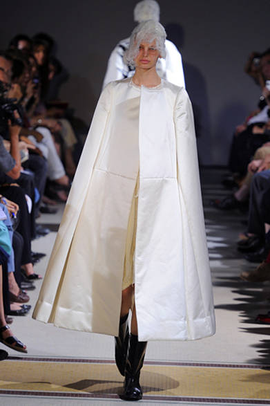 <strong>COMME des GARÇONS｜コム・デ・ギャルソン</strong>　2012年春夏コレクション速報！