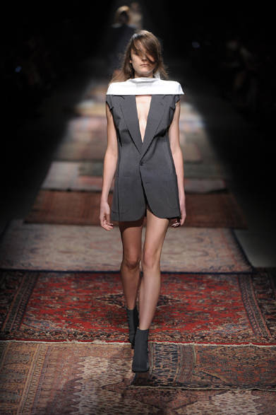 <strong>MAISON MARTIN MARGIELA｜メゾン マルタン マルジェラ</strong>　2012年春夏コレクション速報