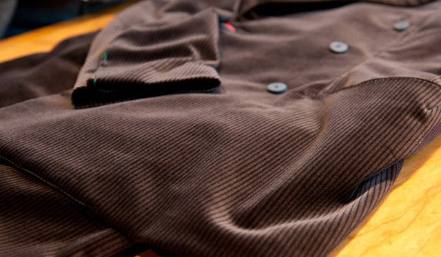 　m’s braque別注ジャケット 10万9200円、パンツ 3万3600円（ユナイテッドアローズ）