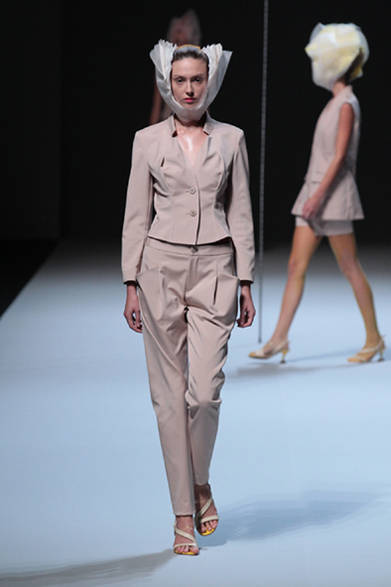 <strong>ISSEY MIYAKE｜イッセイミヤケ</strong>　2012年春夏コレクション速報！