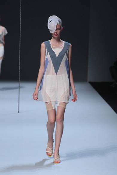 <strong>ISSEY MIYAKE｜イッセイミヤケ</strong>　2012年春夏コレクション速報！