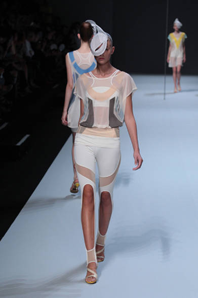 <strong>ISSEY MIYAKE｜イッセイミヤケ</strong>　2012年春夏コレクション速報！