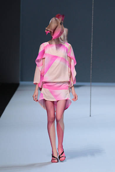 <strong>ISSEY MIYAKE｜イッセイミヤケ</strong>　2012年春夏コレクション速報！