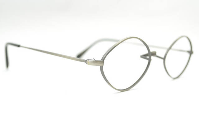 <strong>OLIVER GOLDSMITH｜オリバー ゴールドスミス</strong>　「Oliver Diamond」　2万9400円