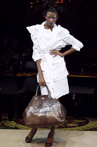 SS12_Westwood_003 <strong>VIVIENNE WESTWOOD GOLD LABEL|ヴィヴィアン・ウエストウッド・ゴールドレーベル</strong> 2012年春夏コレクション速報!