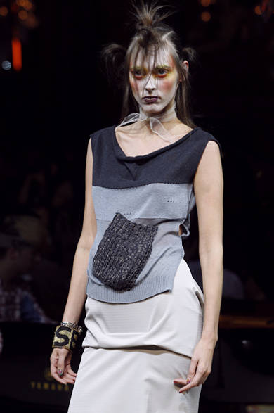 SS12_Westwood_008 <strong>VIVIENNE WESTWOOD GOLD LABEL|ヴィヴィアン・ウエストウッド・ゴールドレーベル</strong> 2012年春夏コレクション速報!