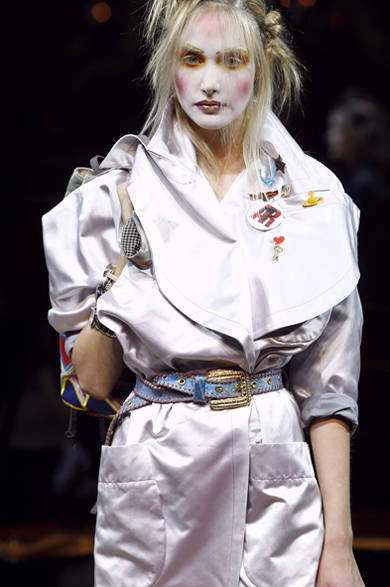 SS12_Westwood_040 <strong>VIVIENNE WESTWOOD GOLD LABEL|ヴィヴィアン・ウエストウッド・ゴールドレーベル</strong> 2012年春夏コレクション速報!