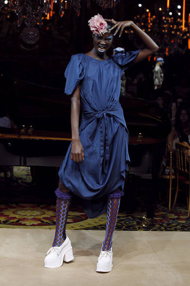SS12_Westwood_041 <strong>VIVIENNE WESTWOOD GOLD LABEL|ヴィヴィアン・ウエストウッド・ゴールドレーベル</strong> 2012年春夏コレクション速報!