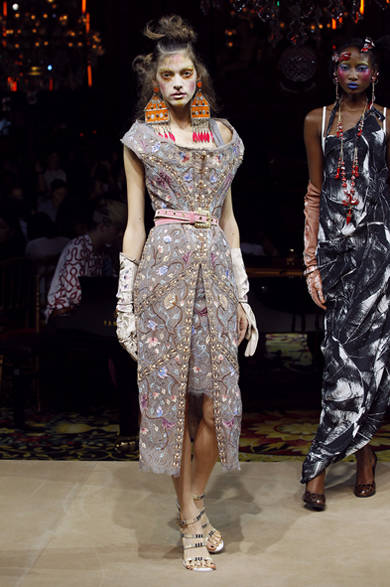 SS12_Westwood_058 <strong>VIVIENNE WESTWOOD GOLD LABEL|ヴィヴィアン・ウエストウッド・ゴールドレーベル</strong> 2012年春夏コレクション速報!