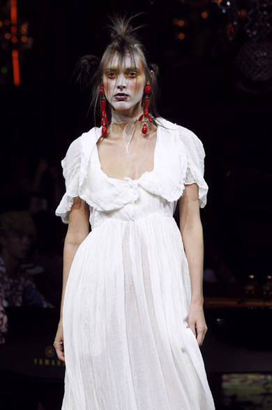 SS12_Westwood_064 <strong>VIVIENNE WESTWOOD GOLD LABEL|ヴィヴィアン・ウエストウッド・ゴールドレーベル</strong> 2012年春夏コレクション速報!