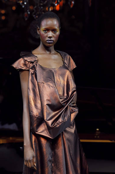SS12_Westwood_066 <strong>VIVIENNE WESTWOOD GOLD LABEL|ヴィヴィアン・ウエストウッド・ゴールドレーベル</strong> 2012年春夏コレクション速報!
