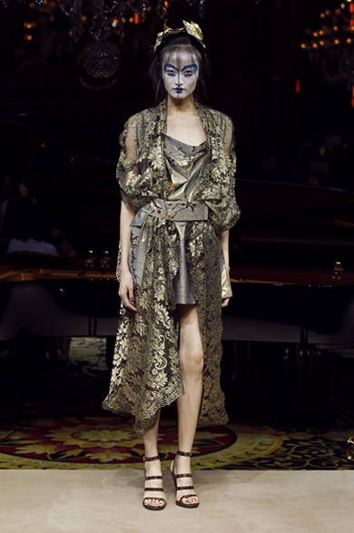 <strong>VIVIENNE WESTWOOD GOLD LABEL｜ヴィヴィアン・ウエストウッド・ゴールドレーベル</strong>　2012年春夏コレクション速報！1