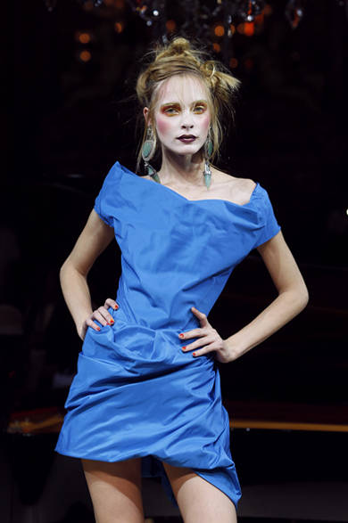 <strong>VIVIENNE WESTWOOD GOLD LABEL｜ヴィヴィアン・ウエストウッド・ゴールドレーベル</strong>　2012年春夏コレクション速報！