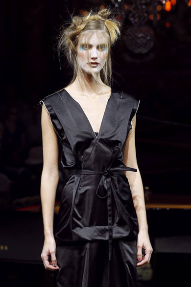 <strong>VIVIENNE WESTWOOD GOLD LABEL｜ヴィヴィアン・ウエストウッド・ゴールドレーベル</strong>　2012年春夏コレクション速報！