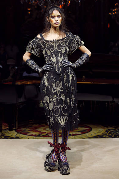 <strong>VIVIENNE WESTWOOD GOLD LABEL｜ヴィヴィアン・ウエストウッド・ゴールドレーベル</strong>　2012年春夏コレクション速報！