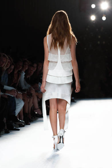 07_05_Dos_bd <strong>Givenchy by Riccardo Tisci|ジバンシィ バイ リカルド ティッシ</strong> 2012年春夏コレクション速報!