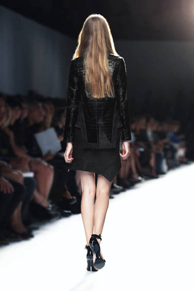 17_12_Dos_bd <strong>Givenchy by Riccardo Tisci|ジバンシィ バイ リカルド ティッシ</strong> 2012年春夏コレクション速報!