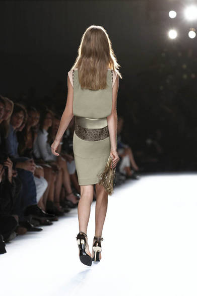 51_35_Dos_bd <strong>Givenchy by Riccardo Tisci|ジバンシィ バイ リカルド ティッシ</strong> 2012年春夏コレクション速報!