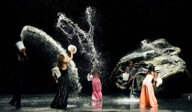 <strong>『Pina／ピナ・バウシュ 踊り続けるいのち』ヴィム・ヴェンダース監督 来日記念インタビュー</strong>　© 2010 NEUE ROAD MOVIES GMBH, EUROWIDE FILM PRODUCTION