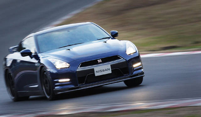 <strong>NISSAN GT-R｜日産 GT-R</strong>　Pure edition+Track pack 2012年モデル