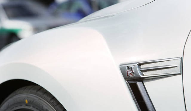 <strong>NISSAN GT-R｜日産 GT-R</strong>　Black edition 2012年モデル