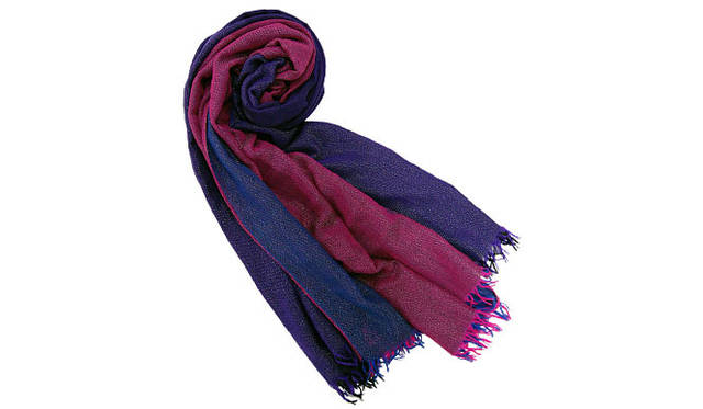 <strong>ISSEY MIYAKE INC.｜イッセイ ミヤケ</strong>　フェア「WINTER GIFT 2011」　「PLEATS PLEASE ISSEY MIYAKE」2万2050円