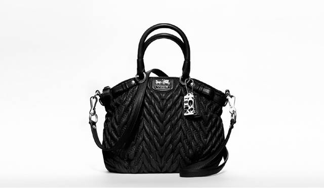 <strong>COACH│コーチ</strong>　マディソン シェブロン ミニ Sophia [W28×H19×D8cm] 5万9850円（コーチ）