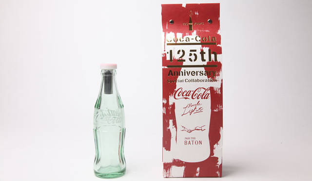 <strong>コカ・コーラ×パスザバトン</strong>　“コンツアーボトル”を再利用した「コカ・コーラ　ボトルライト」125個限定発売