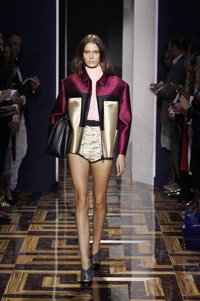 <strong>BALENCIAGA｜バレンシアガ</strong>　2012年春夏コレクション速報　©MONICA FEUDI