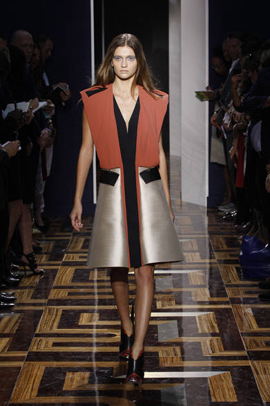 <strong>BALENCIAGA｜バレンシアガ</strong>　2012年春夏コレクション速報　©MONICA FEUDI