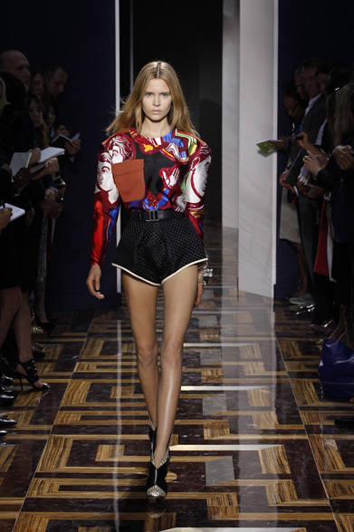 <strong>BALENCIAGA｜バレンシアガ</strong>　2012年春夏コレクション速報　©MONICA FEUDI