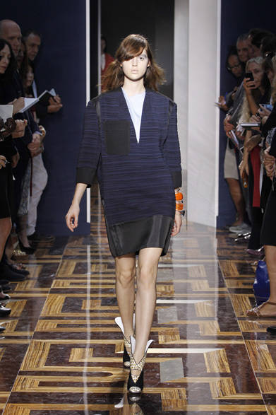 <strong>BALENCIAGA｜バレンシアガ</strong>　2012年春夏コレクション速報　©MONICA FEUDI