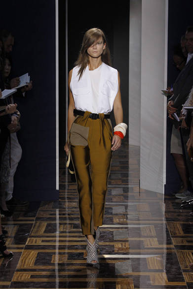 <strong>BALENCIAGA｜バレンシアガ</strong>　2012年春夏コレクション速報　©MONICA FEUDI