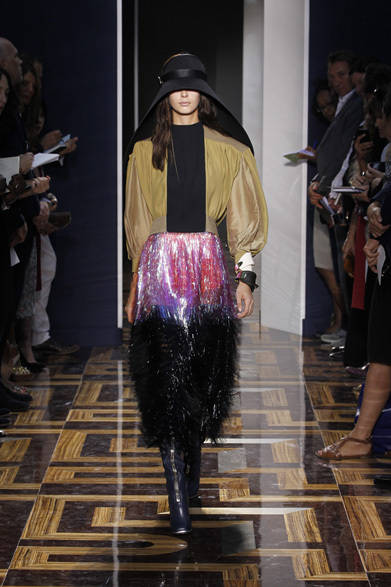 <strong>BALENCIAGA｜バレンシアガ</strong>　2012年春夏コレクション速報　©MONICA FEUDI