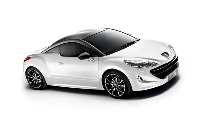 <strong>プジョー 「3008 Hybrid4」を日本初公開</strong>　RCZ